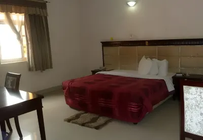 Bellwood Hotel - Super Deluxe Hotels in 