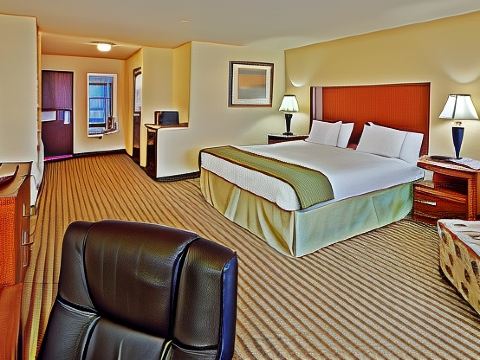 Holiday Inn Express & Suites Ponca City