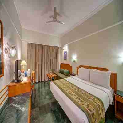 Renest Shraddha Inn - Shirdi Rooms