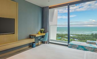 Awaken Da Nang Hotel