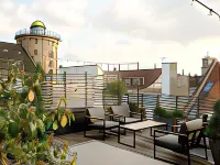 Apēron Apartment Hotel