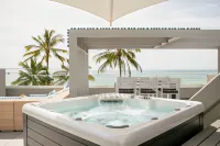 Netanya Noosa Beachfront Resort Hotels in Noosa Heads
