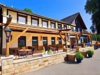 Hotel Waldquelle - Baumhaushotel Aerzen Hotels in Extertal