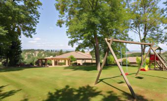 Lavish Holiday Home in Volterra with Pool