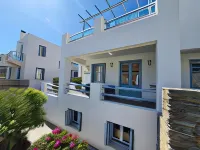 Karaoulanis Apartments Hotels in Andros