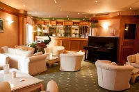 Logis Hôtel le Rivage - 3-Star