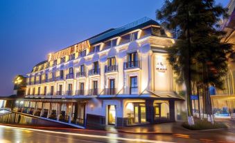4. Hotel Sa..