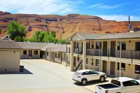 Bowen Motel Hotels near Moab Brewery