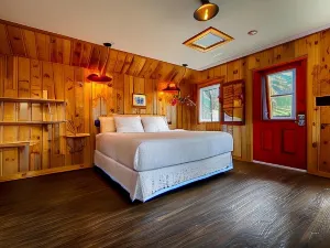 Pine Bungalows