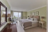 Fermain Valley Hotel Hotels near Chateau de Marais (The Ivy Castle)