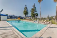Motel 6 Visalia, CA