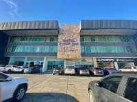 Hotel F Sur Inn Các khách sạn gần Dayana Boutique