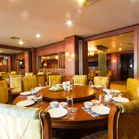Khon Kaen Hotel Отели рядом с достопримечательностью «Туек Ком»