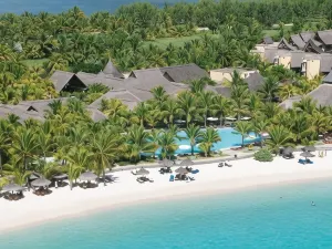 Paradis Beachcomber Golf Resort & Spa