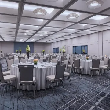 Dallas Marriott Downtown Отели рядом с достопримечательностью «Парк Клайд Уоррен»