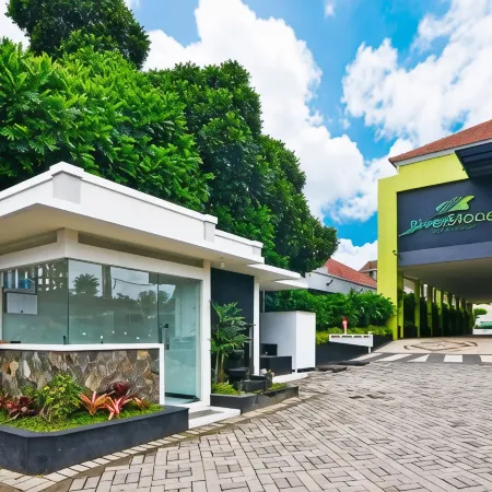 Riverstone Hotel & Cottage