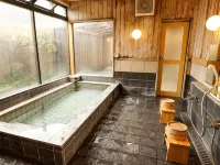 Hakone Onsen Yuyado Yamanoshou - badewanne