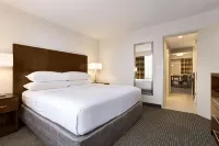 Embassy Suites by Hilton Baltimore at BWI Airport Hotels in Линтикум
