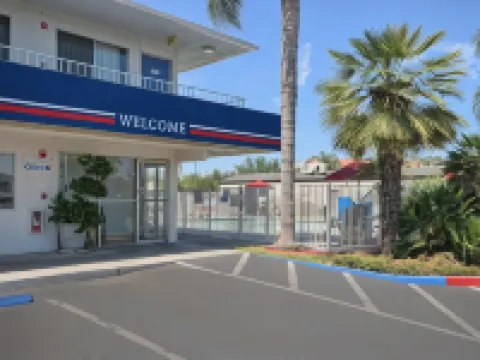 Motel 6 Tulare, CA Hotels in Tulare