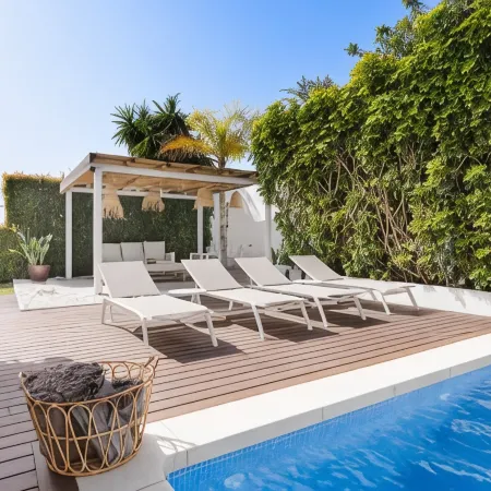 Villa Madrugada, Beachside Villa in Costabella