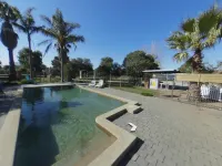 Berrigan Motel - Pools