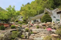 Jeongseon Dowon Pension Hotels near Auraji