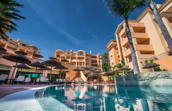 埃斯特雷拉達盧斯酒店