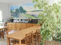 Hotel du Parc Hotels in Combreux