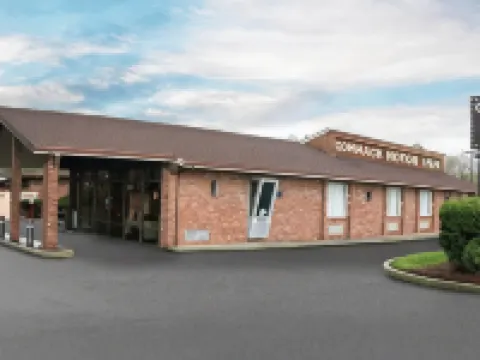 Commack Inn Hotels in Commack