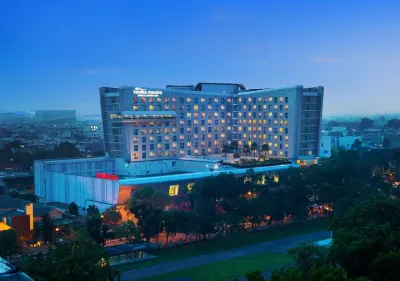 Santika Premiere Dyandra Hotel & Convention - Medan Hotels in 