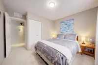 Cozy 3 bed 1 bath entire house- up to 6 people Hotels in Westland