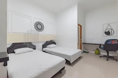 JM Guest House Lamaran RedPartner Hotel dekat Alesha petshop