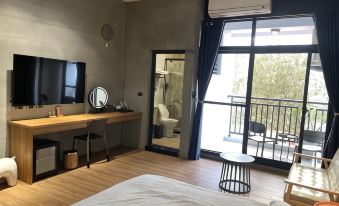 Pandora's Hostel