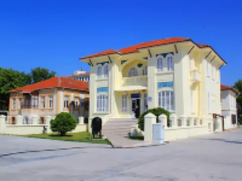 سيت أوزر هوتل Hotels near تمثال طروادة