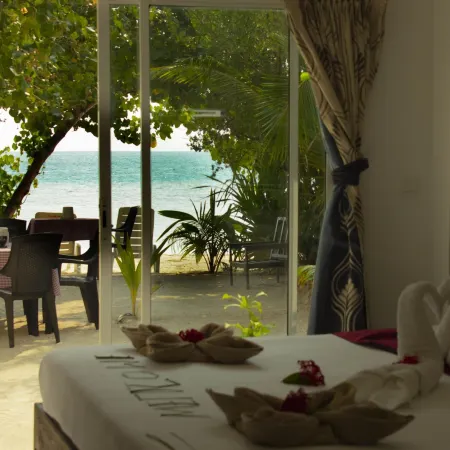 Crown Beach Hotel-Private Bikini Beach