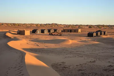 Camp Mbark Authentic Hôtels à : M'Hamid El Ghizlane