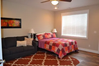 All One Level Basement Unit Large Great Room Kitchen 3 bed 2 baths