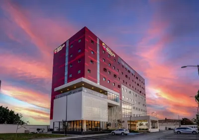 Ramada Encore by Wyndham Guadalajara Aeropuerto Hotels in Las Pintas