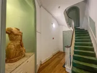 Moray Hastings