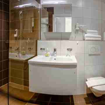 Luxury Apartments by Livingdowntown Others