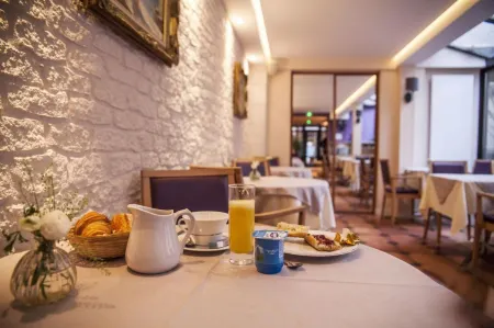 Hotel Boileau Отели рядом с достопримечательностью «Парк дэ Пранс»