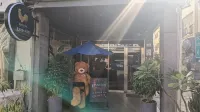 蘆思特六合民宿 旗津渡輪站附近的飯店