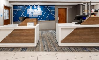 Holiday Inn Express & Suites Jackson - Flowood