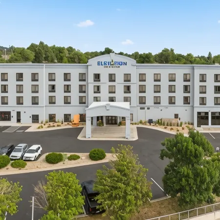 Elevation Inn & Suites, Trademark Collection by Wyndham
