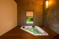 Chaarya Resort & Spa - سبا