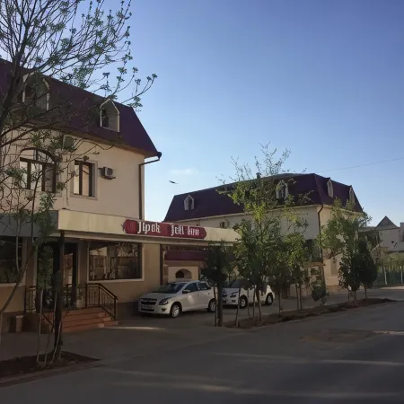 Jipek Joli Inn