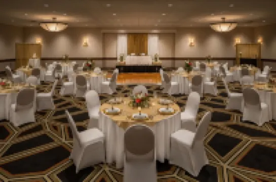 Four Points by Sheraton Bellingham Hotel & Conference Center