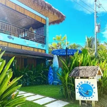 Tres Islas Hostel