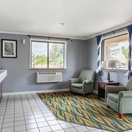 Super Inn by OYO Lansing MI