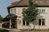 Korona Pension and Restaurant - 3-Star